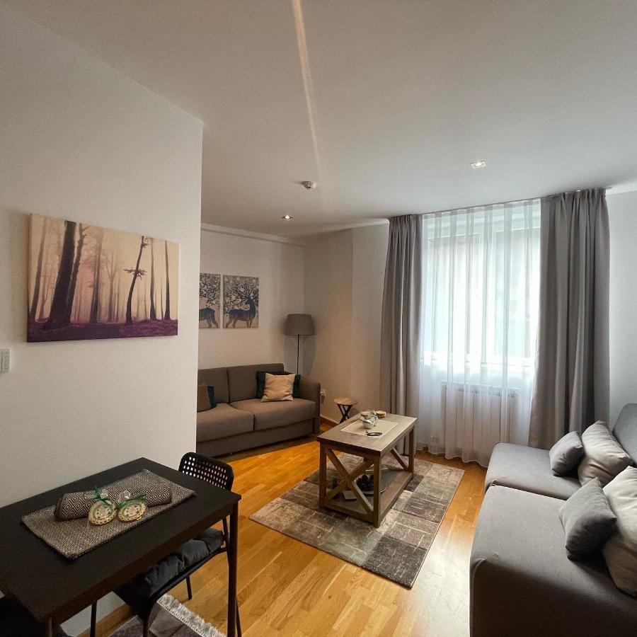 Falling Star Apartman Brzeće מראה חיצוני תמונה