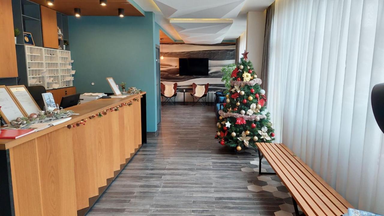 Falling Star Apartman Brzeće מראה חיצוני תמונה